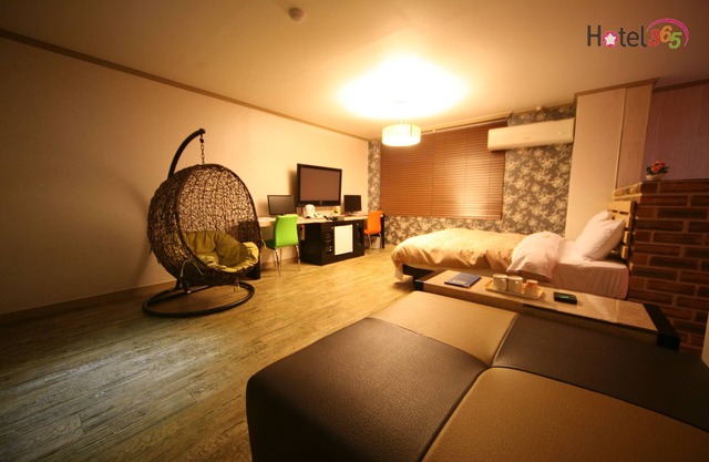 Chuncheon Myeongdong Hotel
