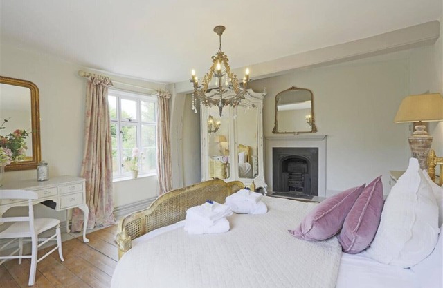 Church Farm - Cinq Chambres Maison, Couchages 10
