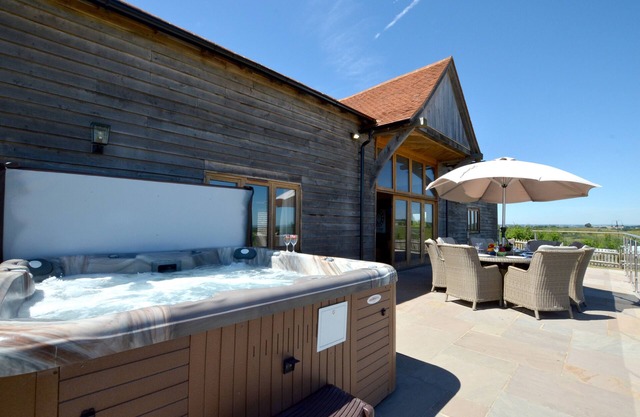 Churchlands Barn - Quatre Chambres Maison, Couchages 8