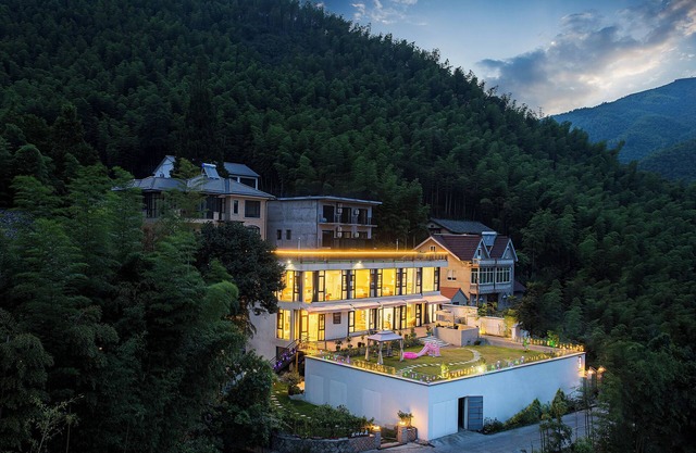 Chuxiu Hot Spring Boutique Homestay
