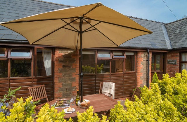Ciderhouse Cottage situé entre Wye Valley et Black Mts avec une vue imprenable