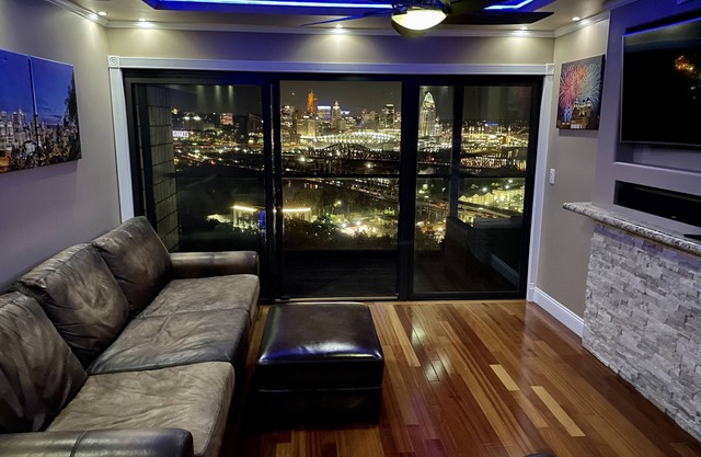 Cincinnati / Covington Best River View