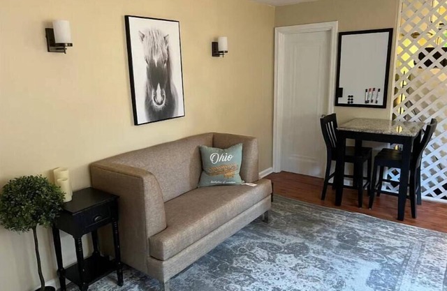 Cincinnati Themed, Historic Big Sky Apartments!
