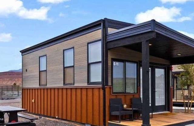 NEW BooBoo Modern Luxury Cabin 1 Bedroom / I Bath Efficiency