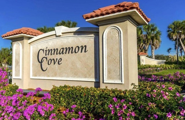 Cannelle Cove, Lake Front, Gated Community