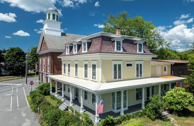 Historique 1868 'Elm House'-Cosy, spacieux, paisible et parfaitement situé!
