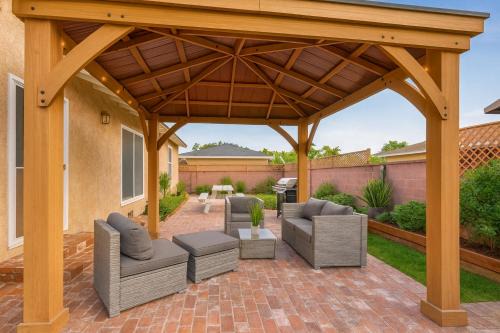 Citrus & Magic Villa - Disneyland Getaway - 4BR