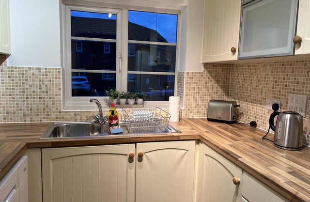 City and Country fabulous 4 bed in Peterborough