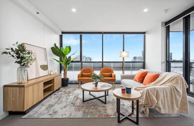 City apartment free parking cityview pool gym