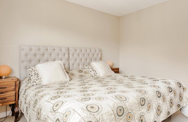 City Center 2 bedroom apartment.