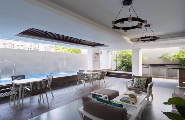 City Center Piantini W/ Pool, WiFi By YellowKey