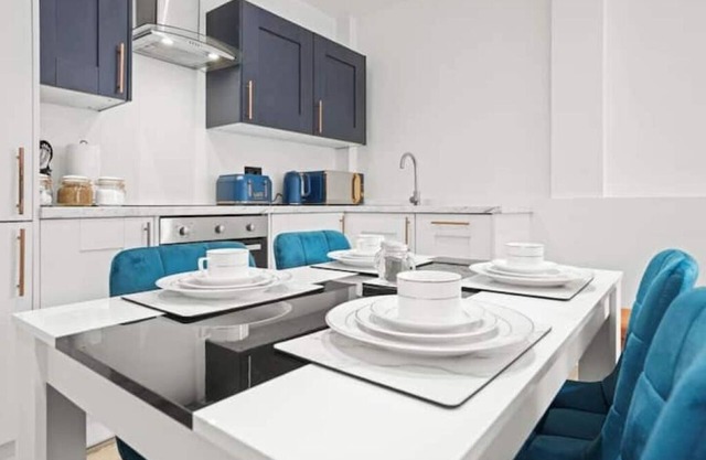 City Centre/FREE Parking-Sleeps 5/Families/Workers