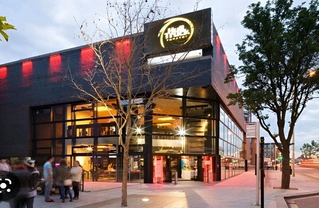 City Centre Duplex Sleeps 4 #H1