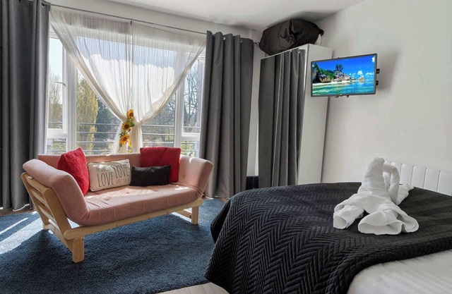 City Centre Studio Apartments (Eden Apartment) - Short Stays UK Ltd