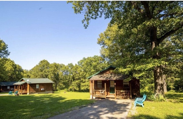 Belle cabine Little Cedar sur 18 acres magnifique!