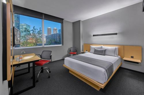 City Express Plus by Marriott Ciudad de México Santa Fe