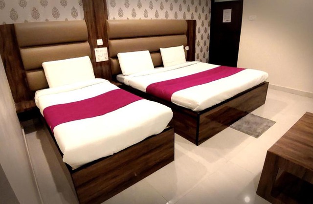 City Hotel