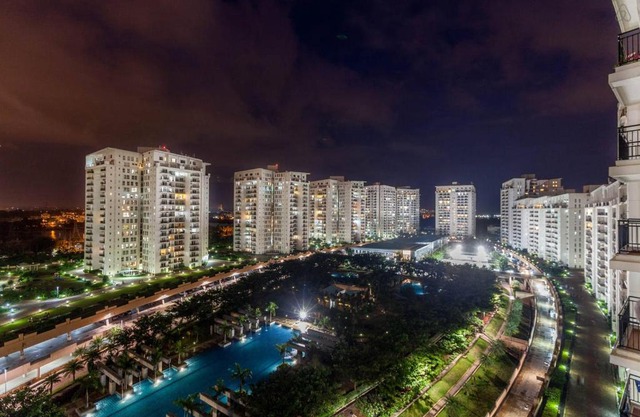 CITY SUITES