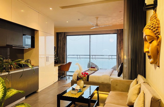 CITYSCAPE BY ROYAL RETREAT SUITES