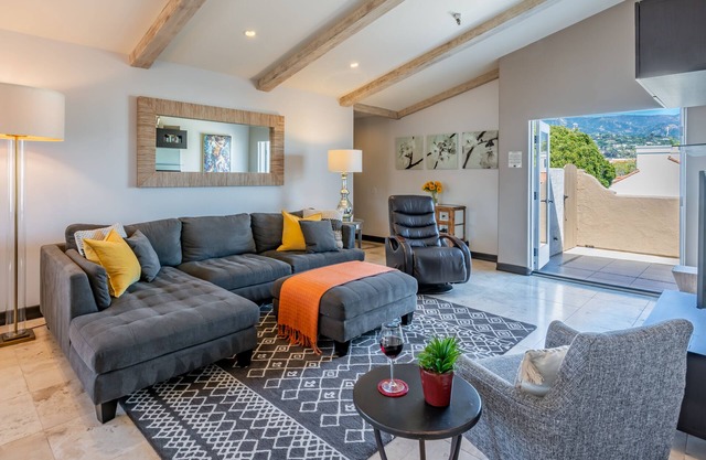 Paysage urbain - Penthouse vivant au centre-ville de Santa Barbara