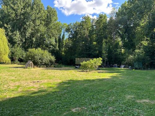 Clairière de 3000m2 en pleine forêt