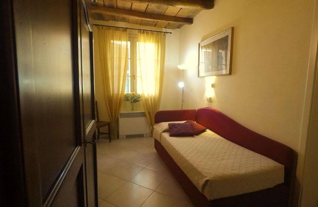 Chambre simple dans une ferme du XVIe siècle