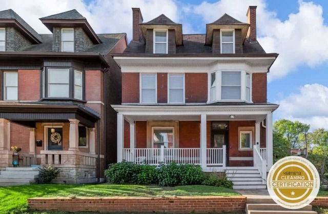 Classic 7BR CWE Home | 3rd Floor Suite / ABODEbucks