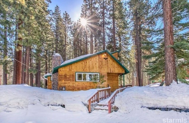 Classic cabin in idyllic setting 3 blocks away from CA Heavenly Ski Resort