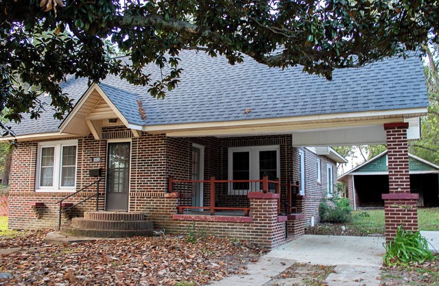 Quiet Bungalow | Historic Charm | Close to Waverly