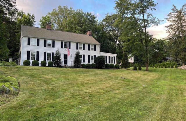 Classic Darien Center Hall Colonial, steps from Five Mile River / Rowayton