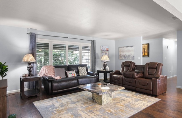Classic Modern Home in Modesto, Ca