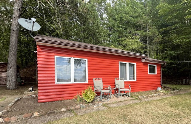 Cabin on McCarry Lake