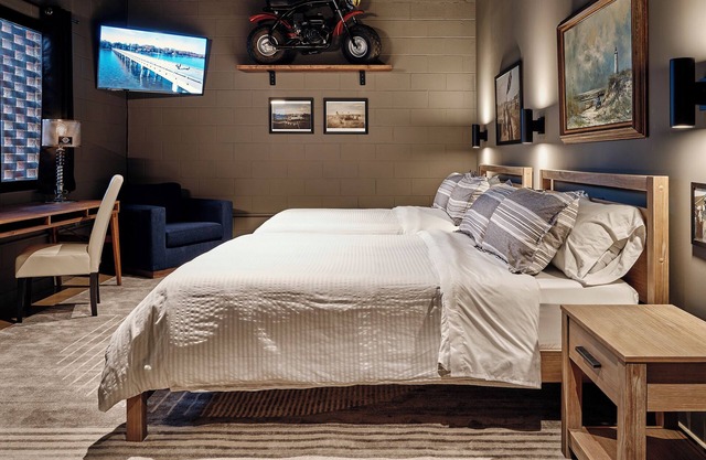 Classified Moto - The Minibike Room