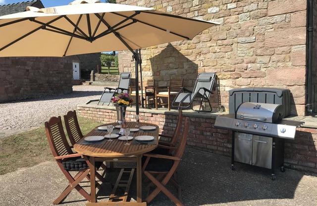 Barn - Sleeps 4 - Garden - Pet friendly