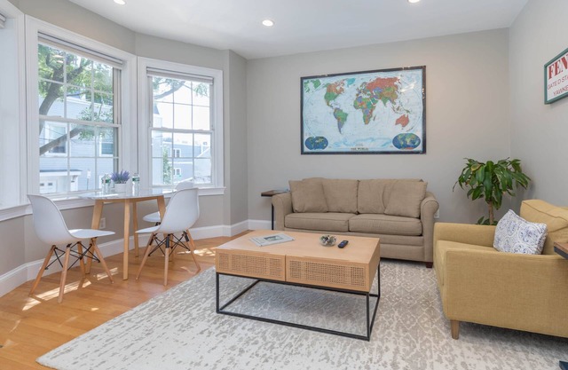 Clean and convenient w/ patio! Walk to Boston highlights!