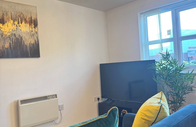 Clean and Stylish 2BR Apt near Etihad & Co-op live arena in Manchester.