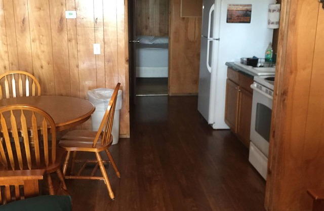 "Logement entièrement meublé propre / entretenu" - Cabane à poissons rouges ou à pilet