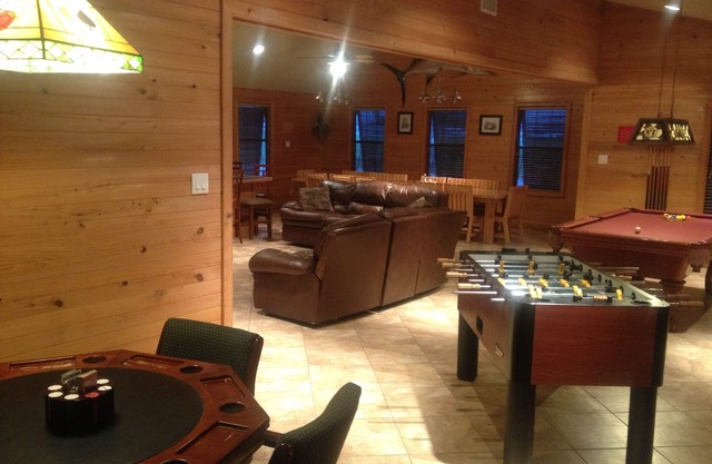 "Propre / maintenu entièrement meublé et luxueux LODGE" -Blue Marlin Lodge