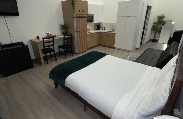 Clean, Peaceful, Located Near SLC, No Chores