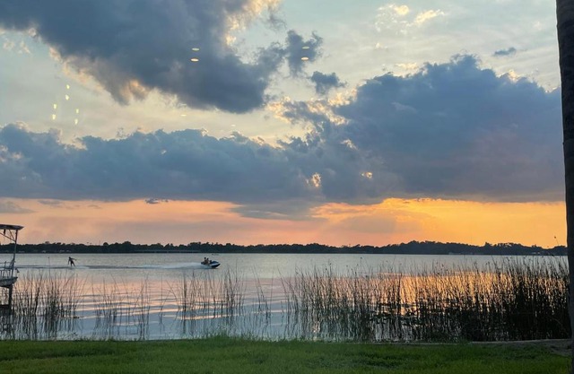 Clear Lake Retreat: Private pool, lakefront