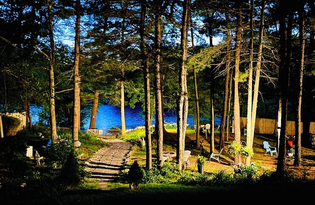 Clear Pond Getaway Inn, propriété privée au bord de la plage de Cape Cod à Plymouth!