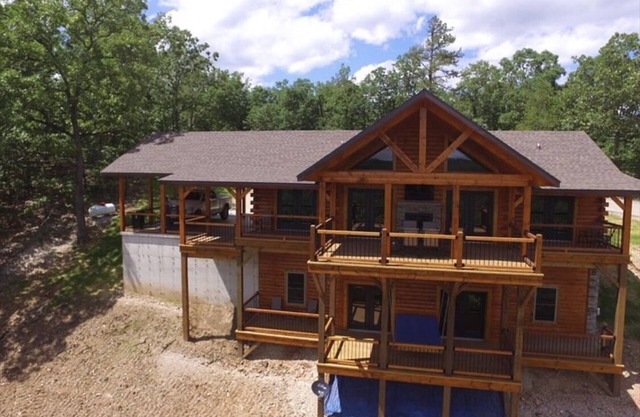 NOUVELLE CABINE VUE CLAIRE à l'entrée de Big Spring Park, à 1m de la ville et du RVR actuel!