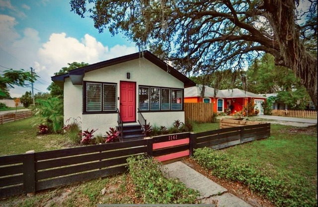 Clearwater Cottage - 2 BR / 1 Bath