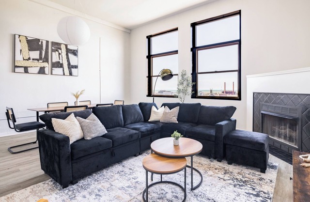 Cleveland LARGE Loft-Wolstein/Progressive/Playhouse/CSU