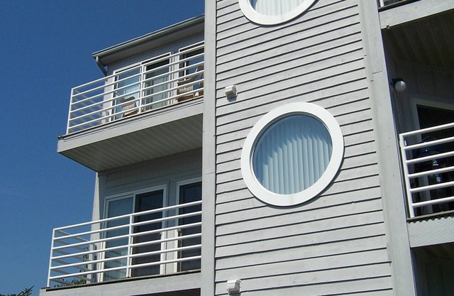 Clinton Reef Club #264 - 1 BR, pool, hot tub, lake view