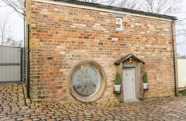 Clock Cottage