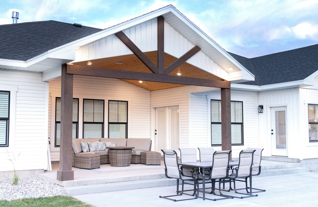 Close to BYU-I and Yellowstone New Modern Farmhouse in a Family Neighborhood.