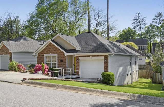 Close to everything located in the heart of Augusta!