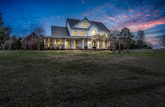 Private Secluded Mansion | Pool | Rural Paradise