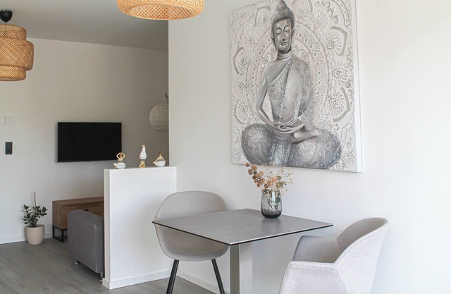 Close to the city center, with balcony, parking space and charging station